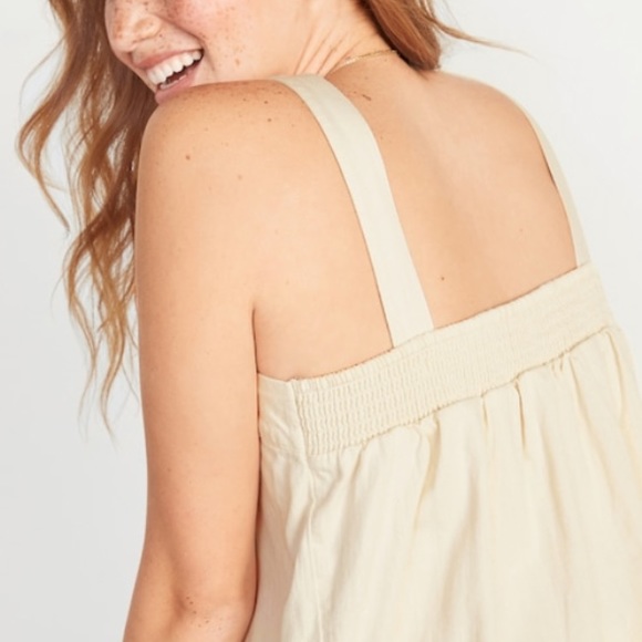 Old Navy Women’s Top - Picture 2 of 6